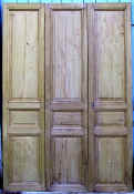 3 portes anciennes à 3 panneaux